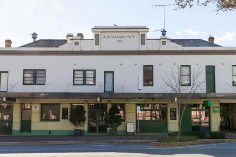 Australian Hotel Motel