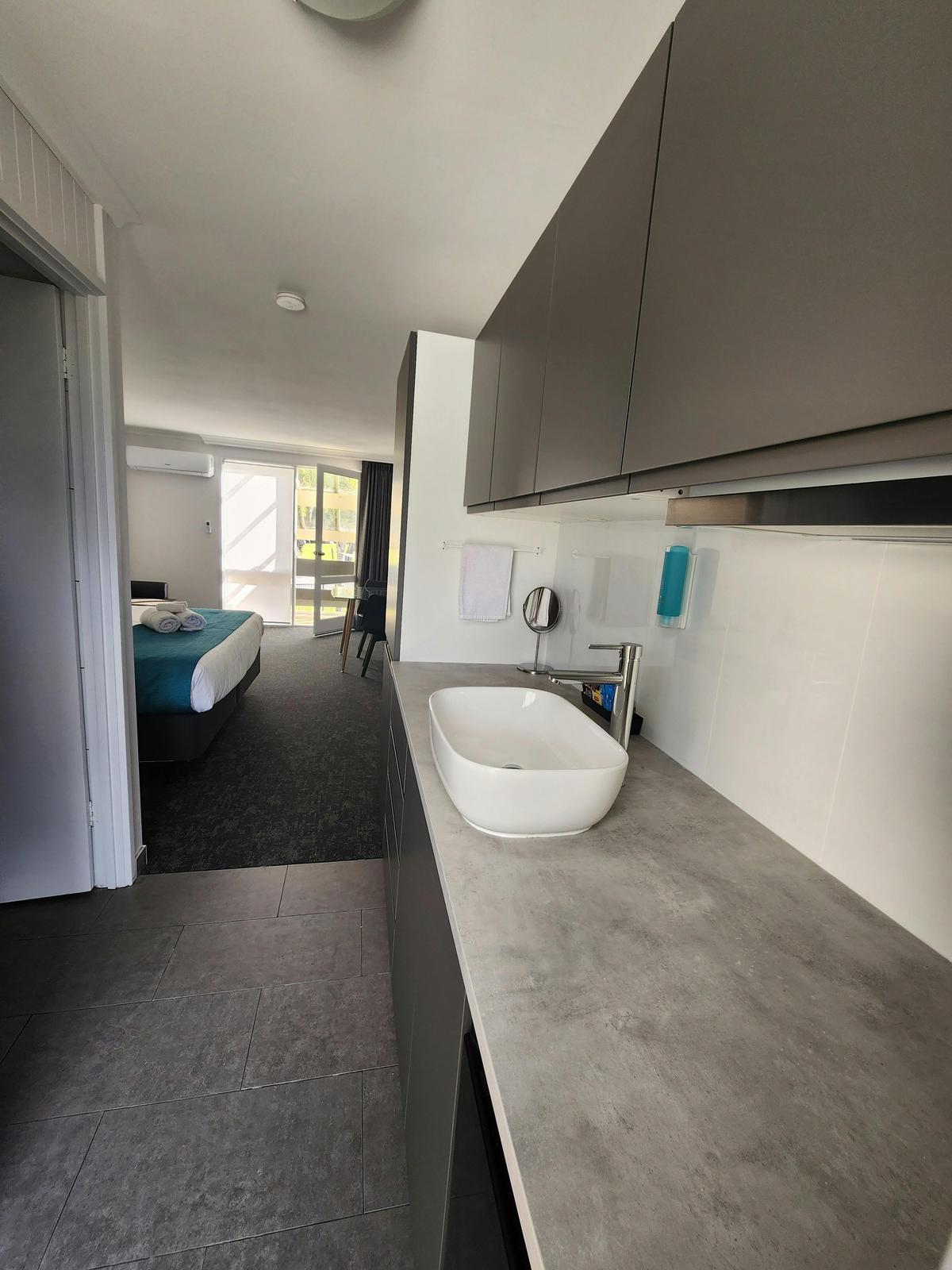 King Room Kitchenette