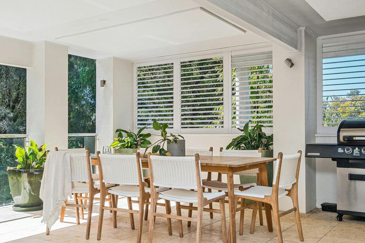 Beachcomber Blue - Byron Bay - Outdoor undercover entertainment area upstairs h