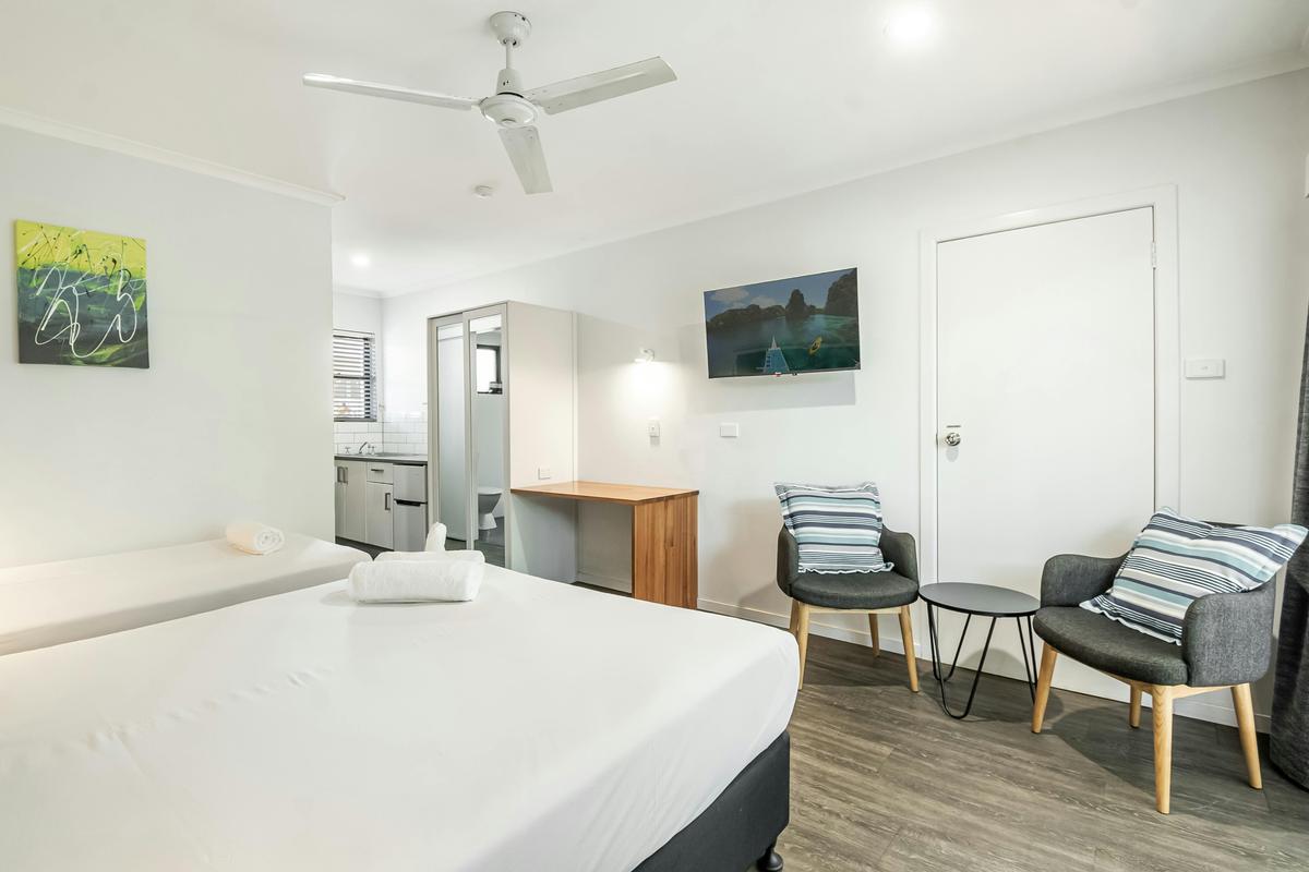 Superior Twin - Pet Friendly
