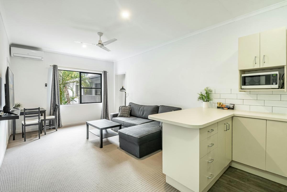Executive Queen Suite
