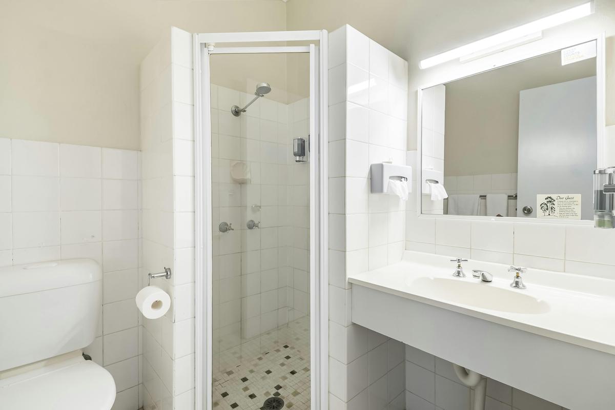 Executive Queen Suite