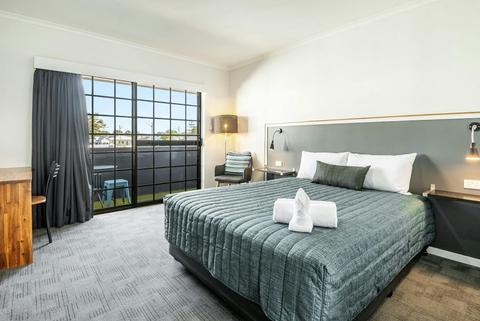 2-Bedroom Suite - Dog Friendly
