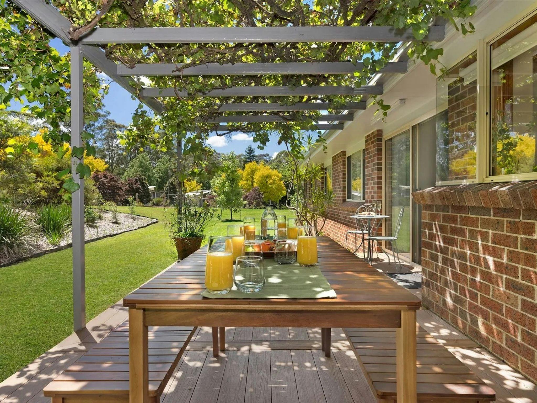 Banksia - Tapitallee