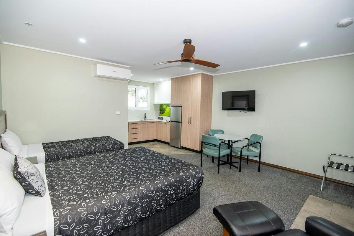 Studio Apartment