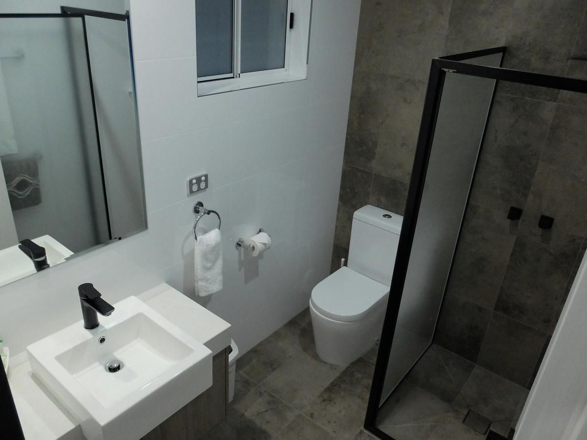 Deluxe Bathroom
