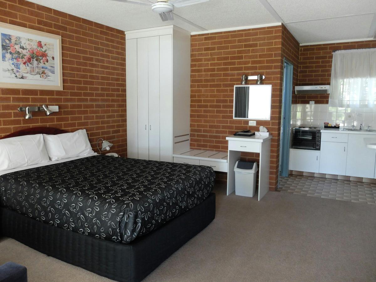 Queen Bed