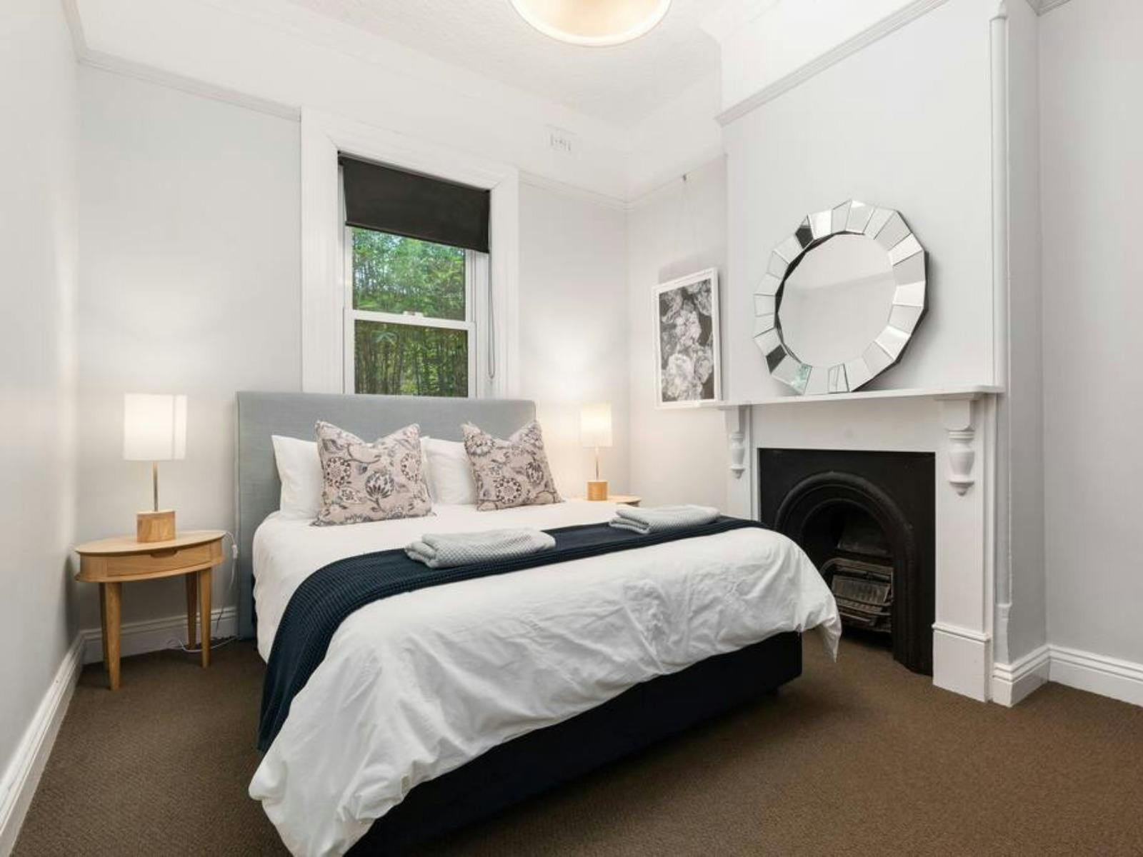 Queen Bedroom at Barton House