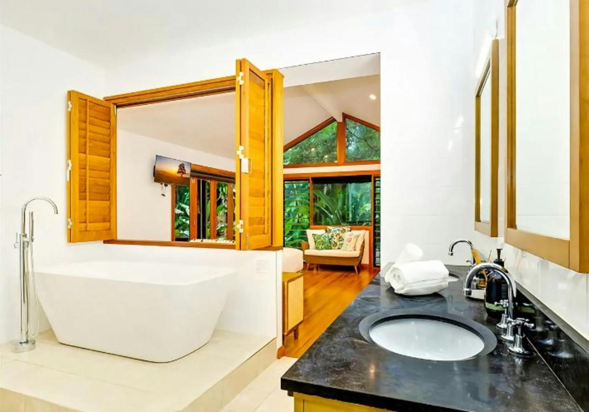 Ensuite