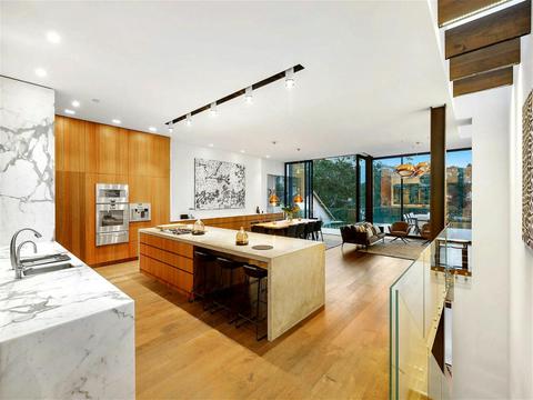 Balmoral Golden Mile Luxe