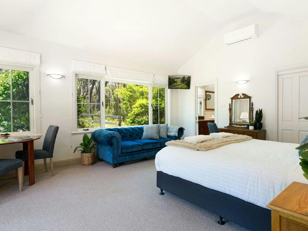 Balmaghie | bedroom 1 | king bed | ensuite