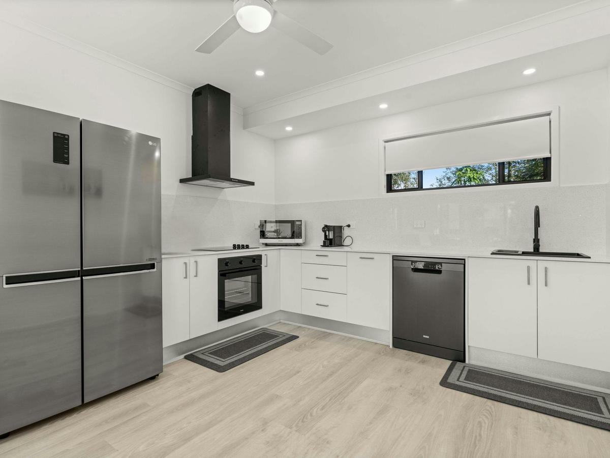 Bayswater Beach House 2