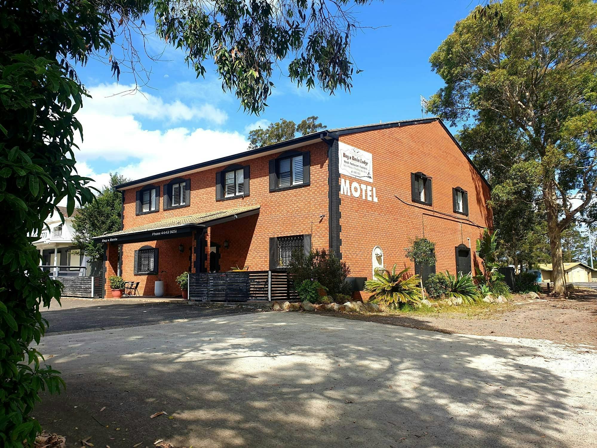 Bay and Basin Boutique Hotel