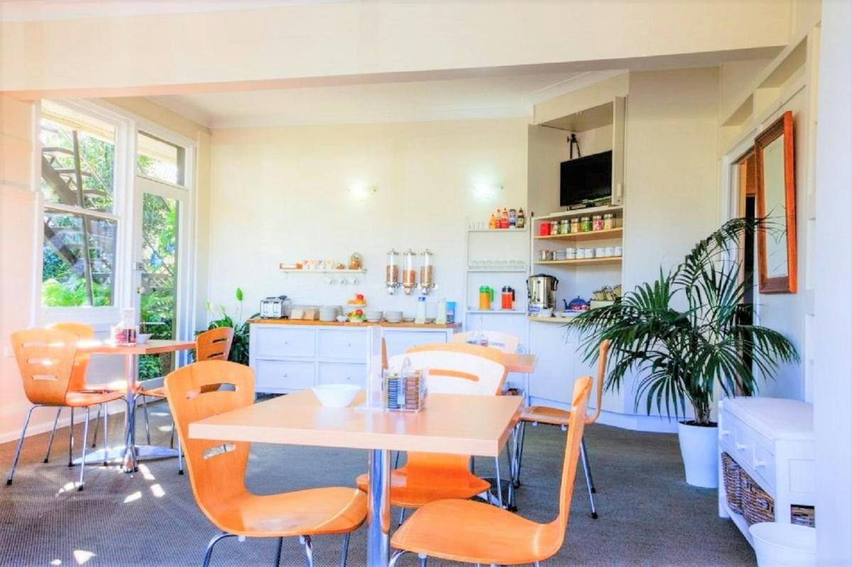 Breakfast Room