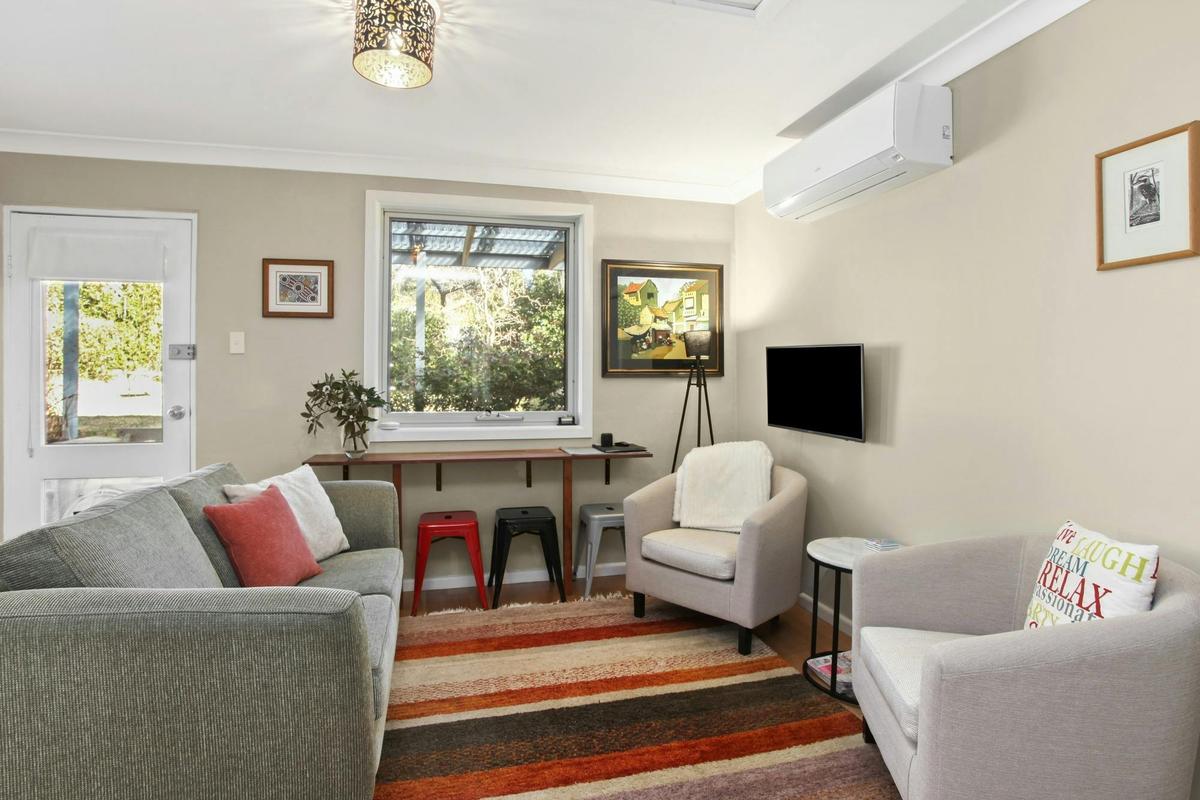 lounge room