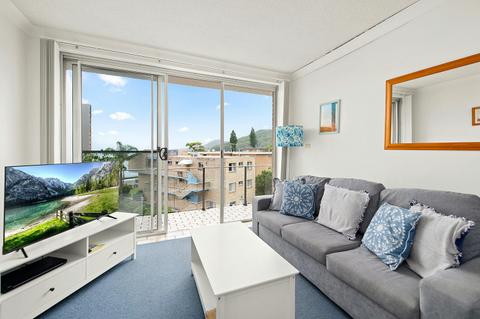 Bella Vista Relaxed Coastal Vibe