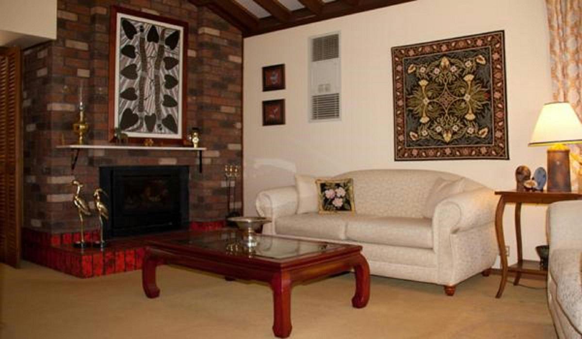 Lounge Room