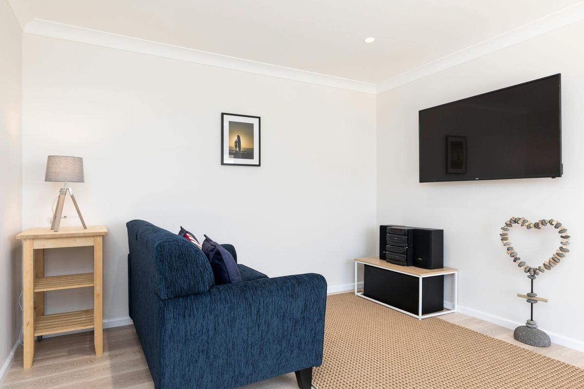 Bay View 6
