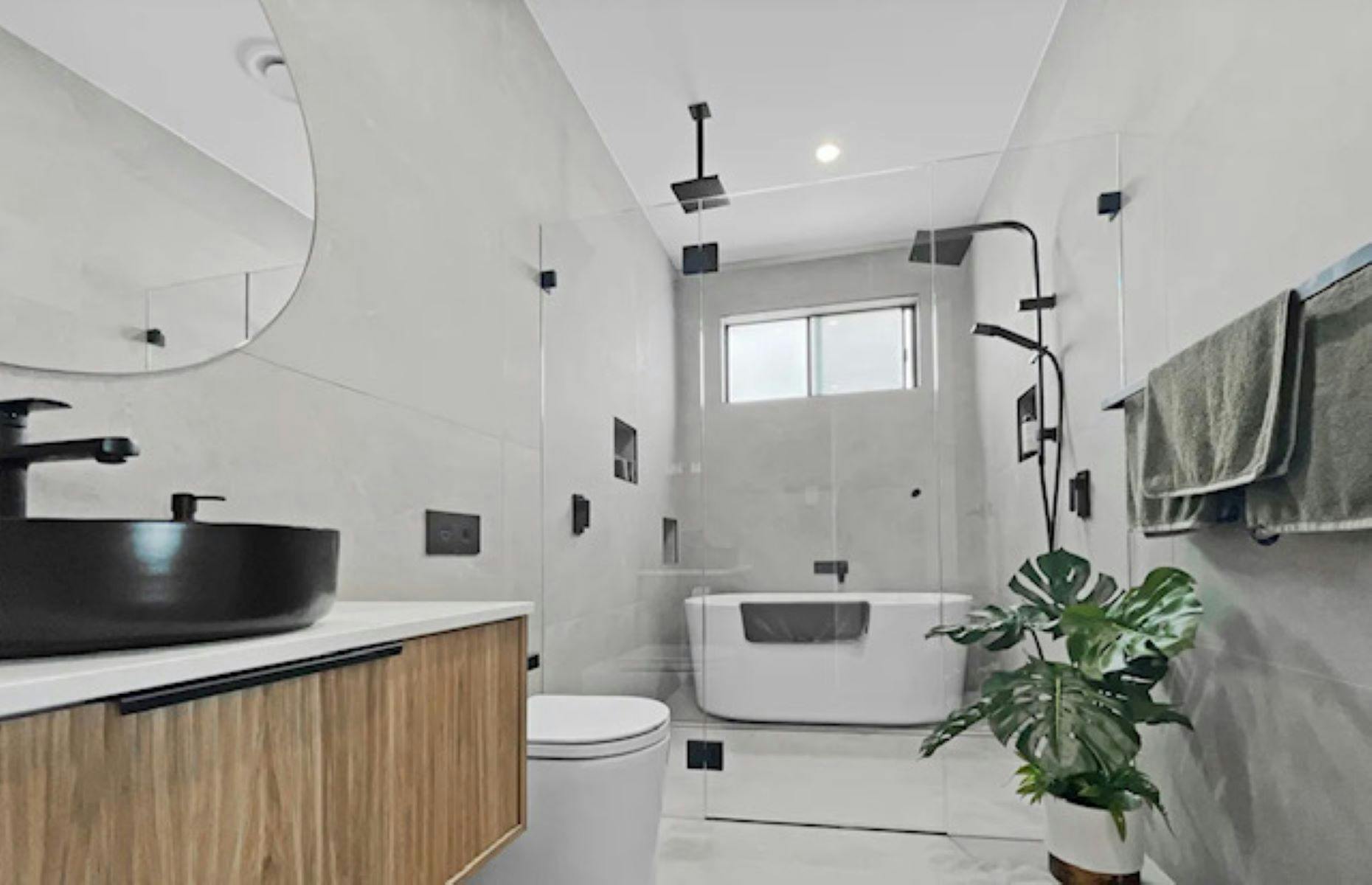 Bathroom at Beach Side Luxury at the Point, Barrack Point, Shellharbour