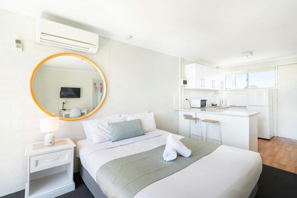 QueenRoom