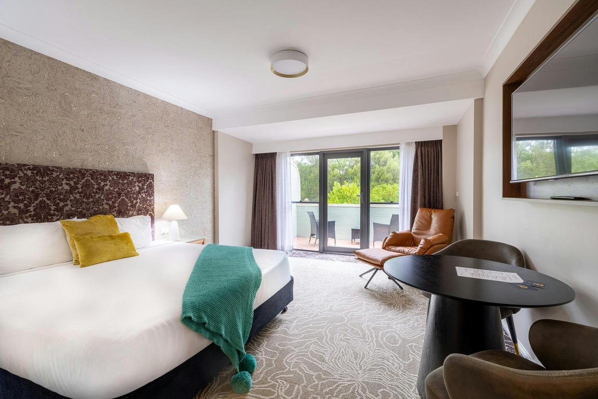 Deluxe King Room