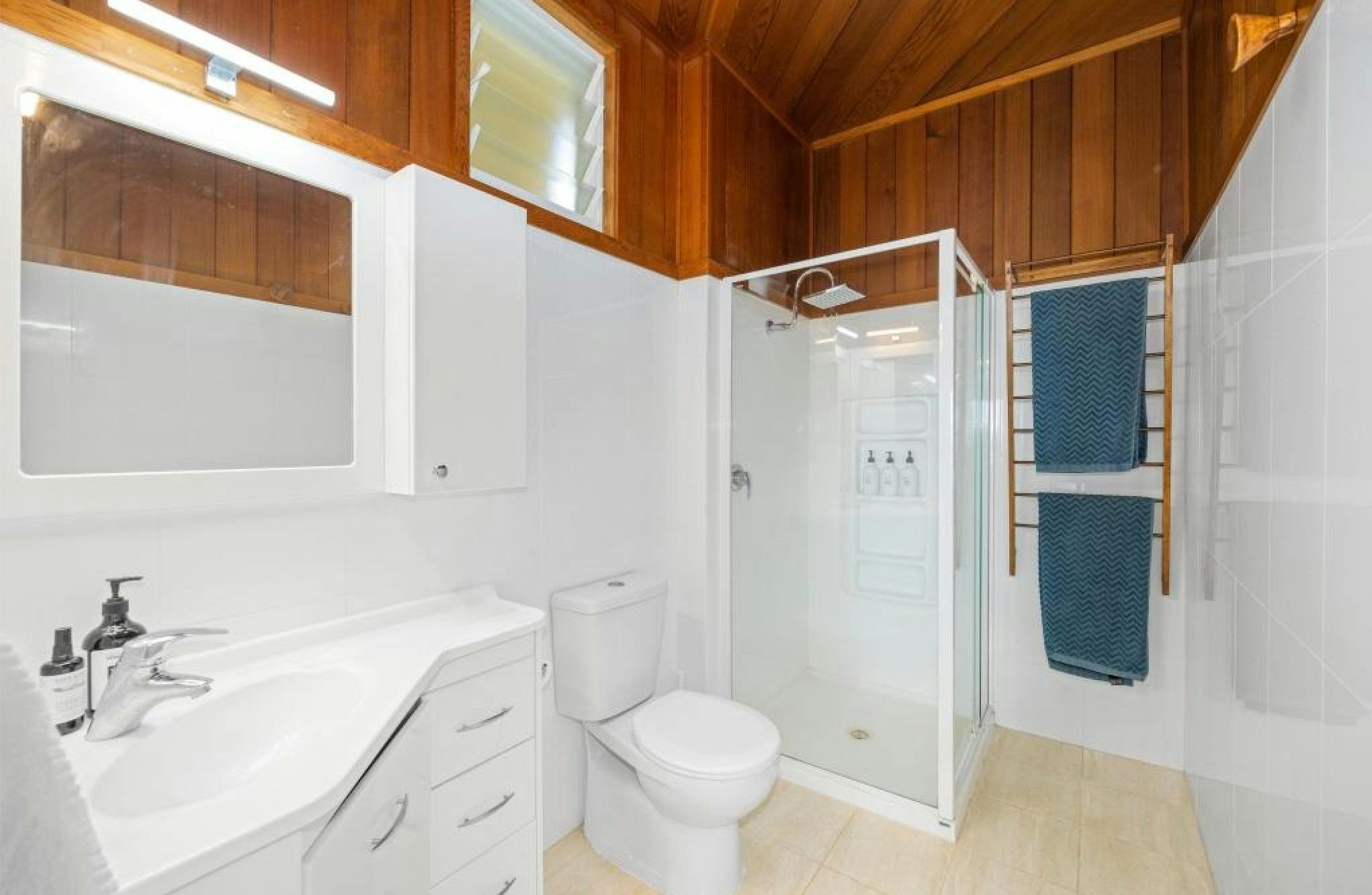 Beached at Lighthouse Master Bedroom Ensuite