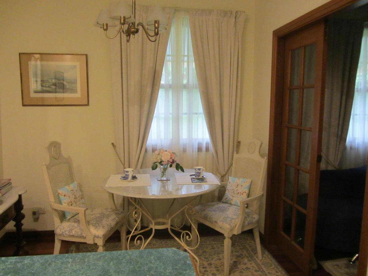 Cottage dining area.