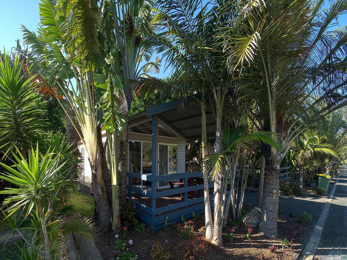 Poolside Villa - Ocean Shores Holiday Park - Manning Point