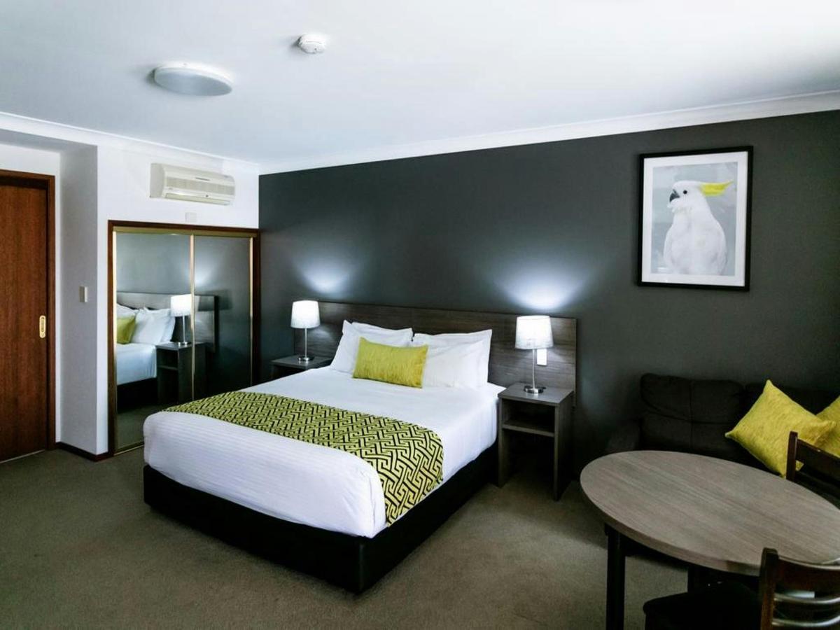 King Spa Room