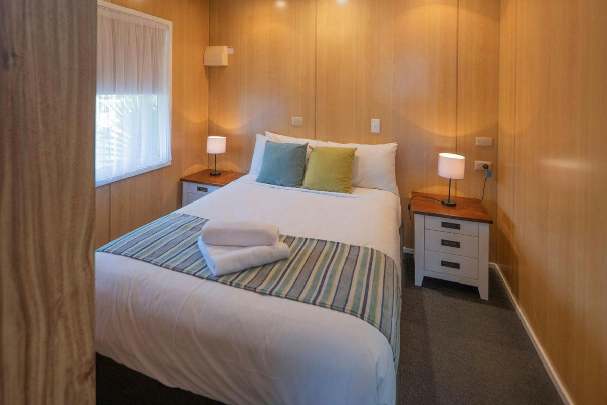 Palm Cabin Bedroom