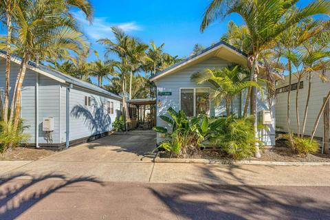 Bangalow Cabin