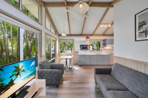 Bangalow Cabin