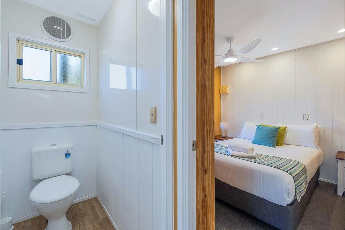 Palm Cabin
