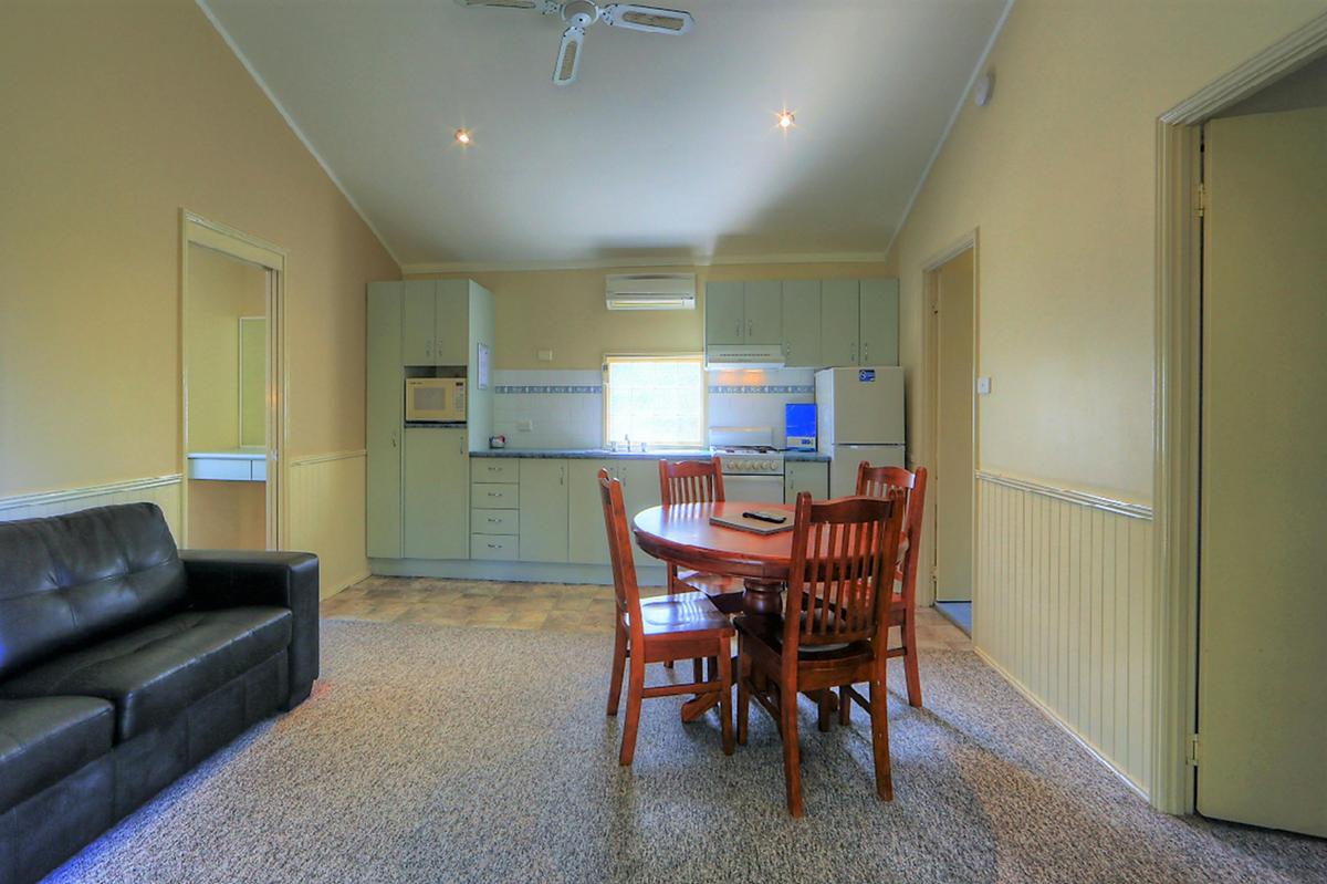 BIG4 Karuah Jetty Port Stephens accommodation - Queen Villa
