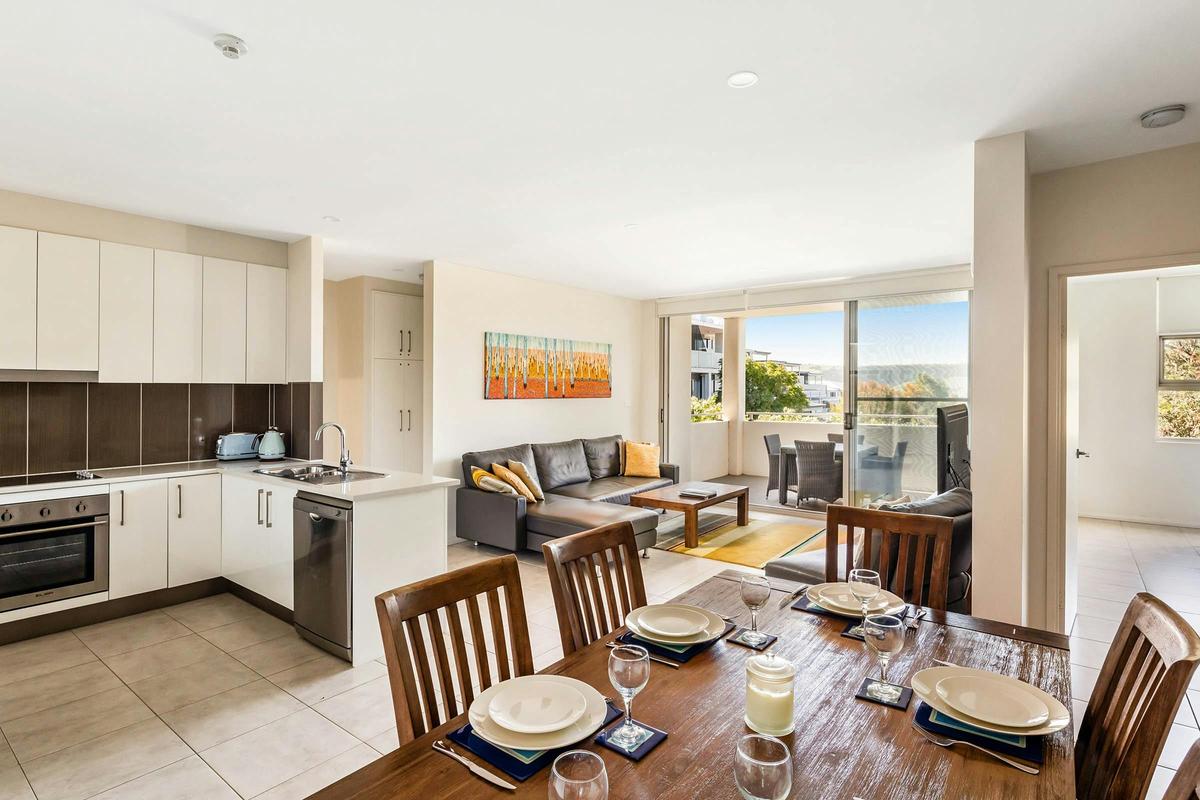 Dining/Kitchen
