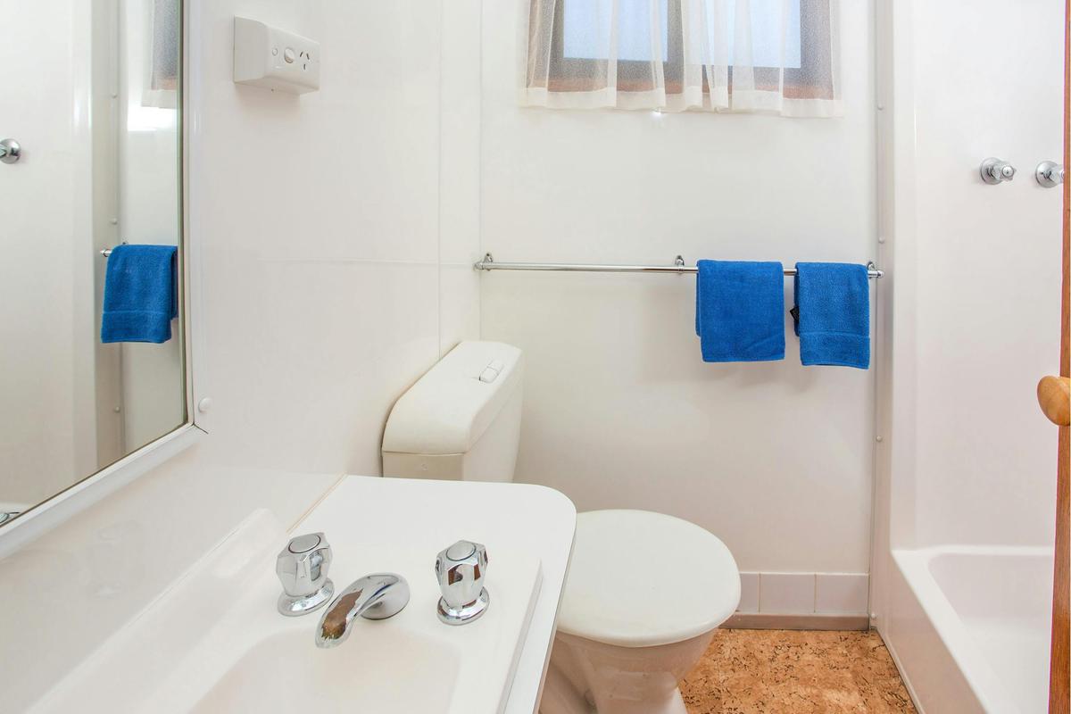 Ensuite Cabin Bathroom