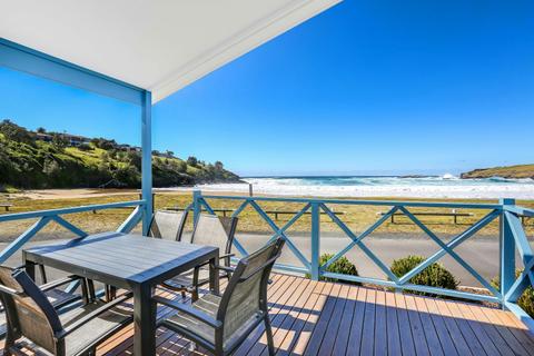 BIG4 Easts Beach Kiama Accommodation - Ocean View Villa
