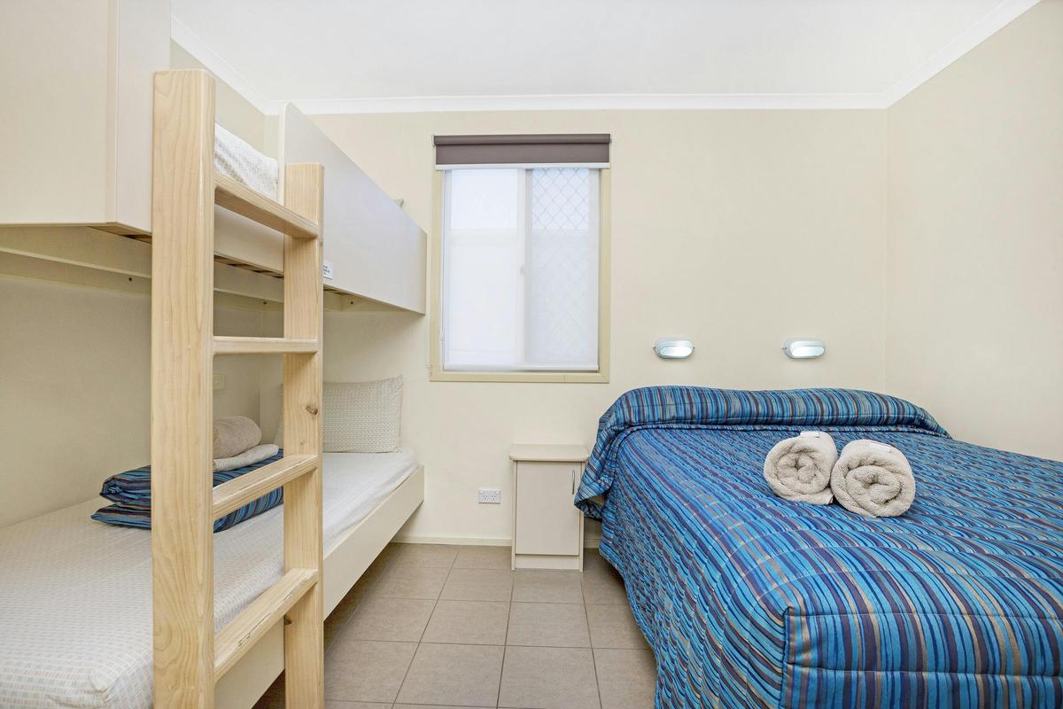 BIG4 Easts Beach Kiama Accommodation - Ocean View Loft bedroom