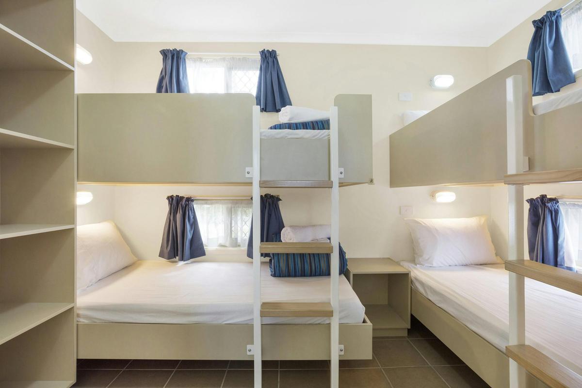 BIG4 Easts Beach Kiama Accommodation - Seashell Retreat bedroom