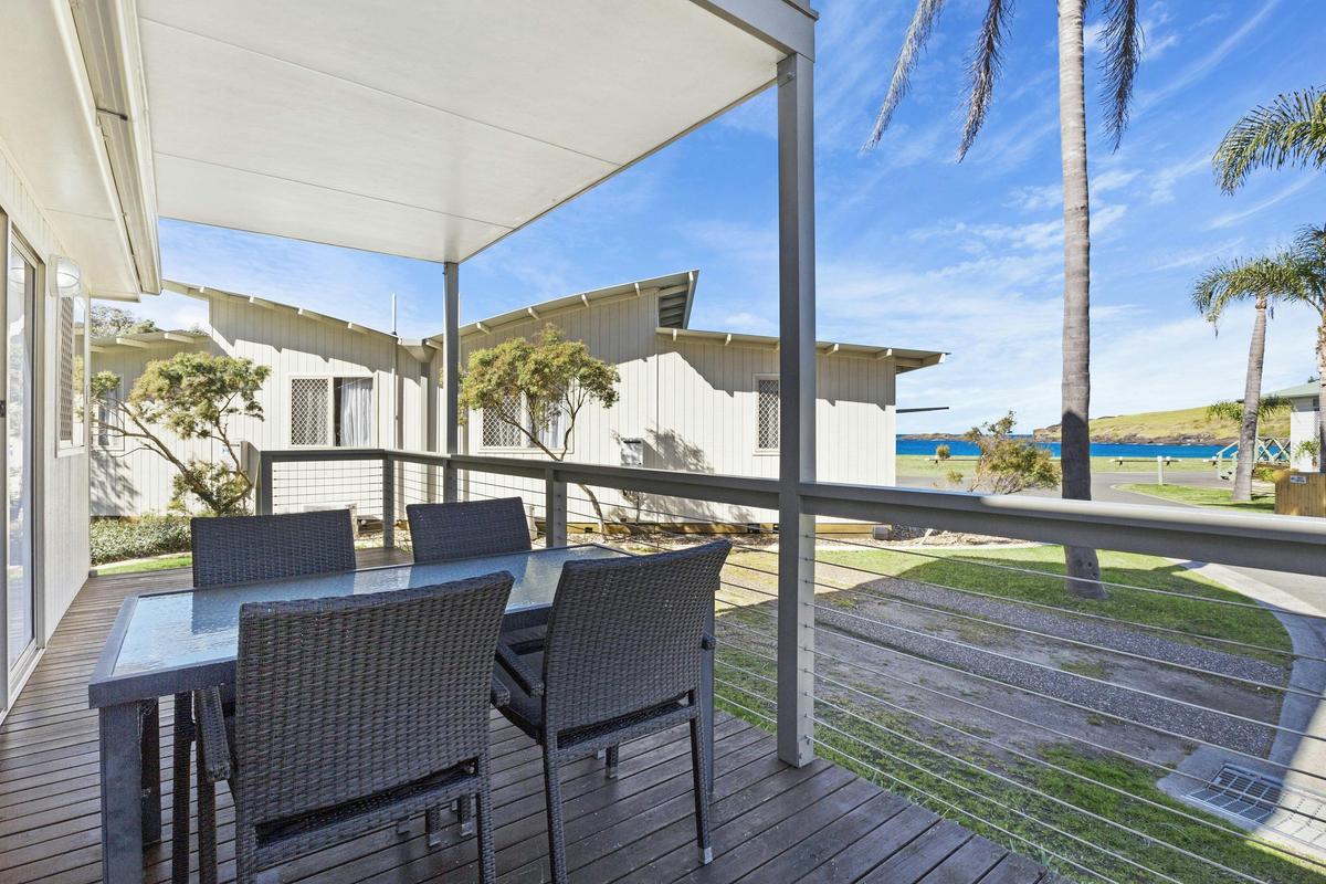 BIG4 Easts Beach Kiama Accommodation - Ocean View Loft view