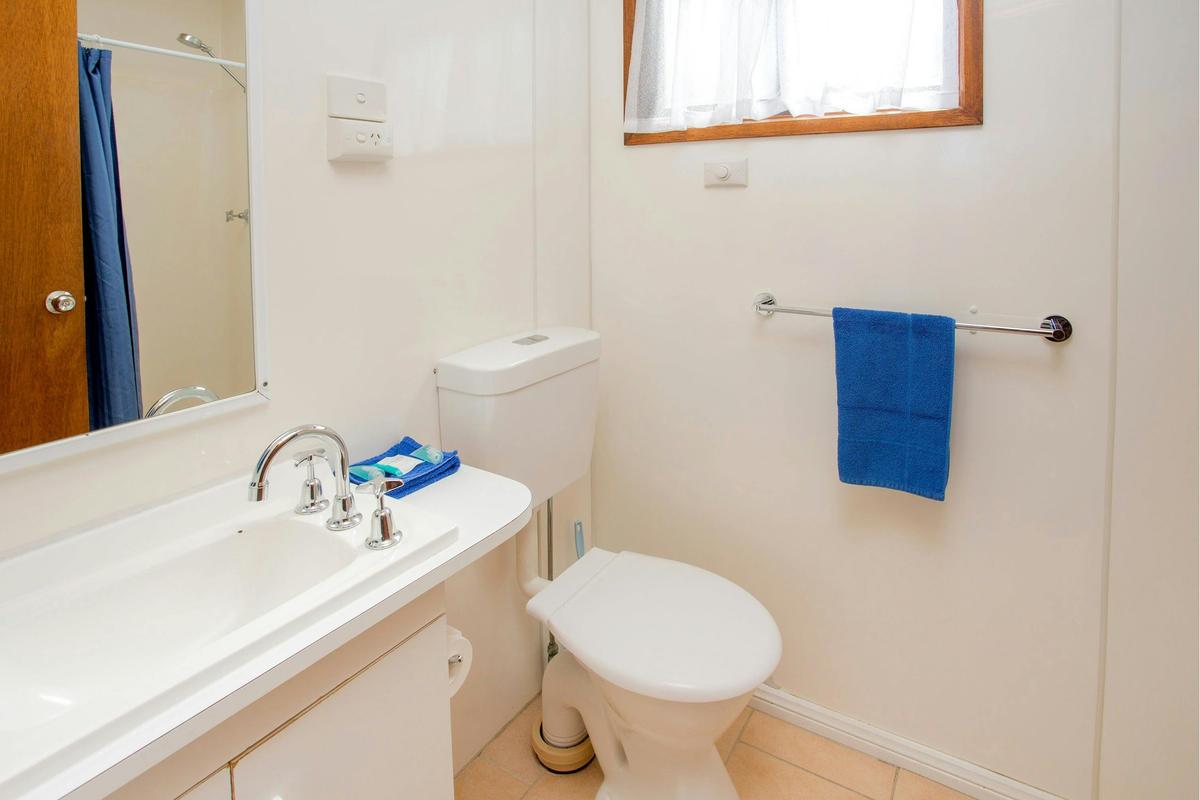 Family Unit Bathroom