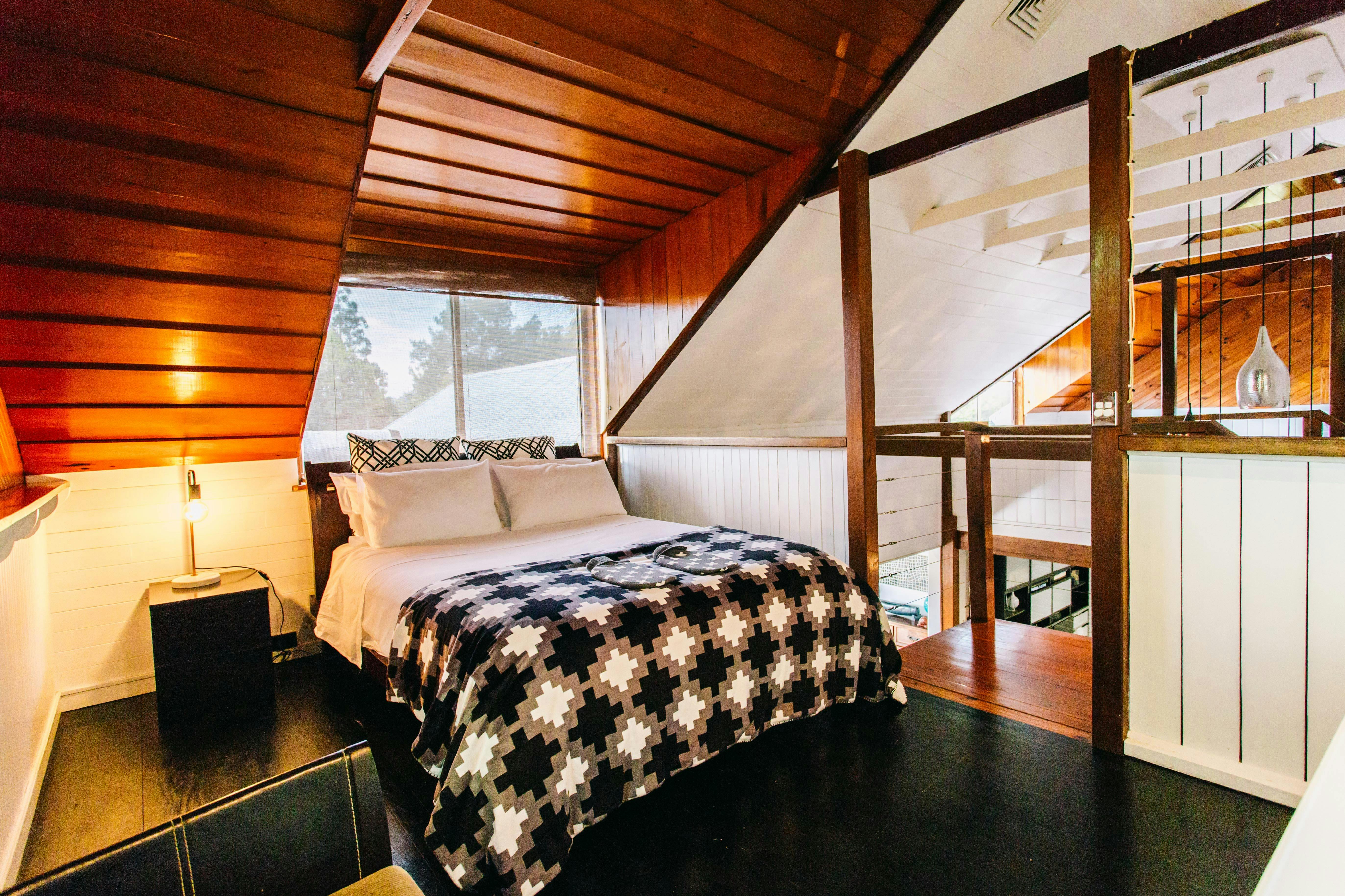 Loft #1 - light and airy with a queen bed