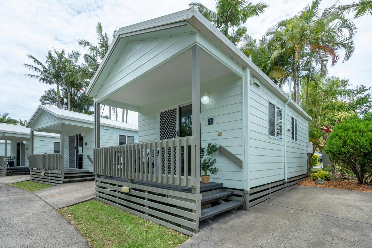 Deluxe Cabin (1BR) Exterior | Tasman Holiday Parks - Ballina