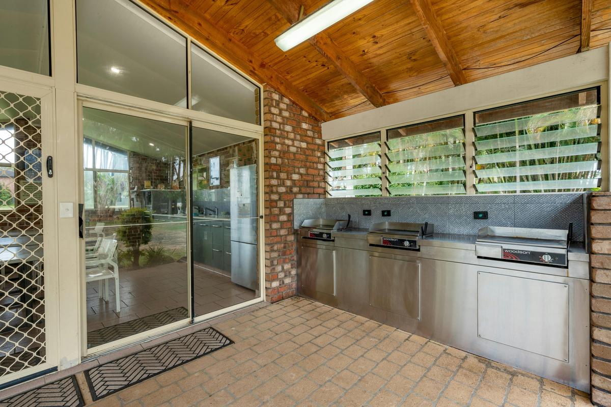 Camp Kitchen | Tasman Holiday Parks - Ballina