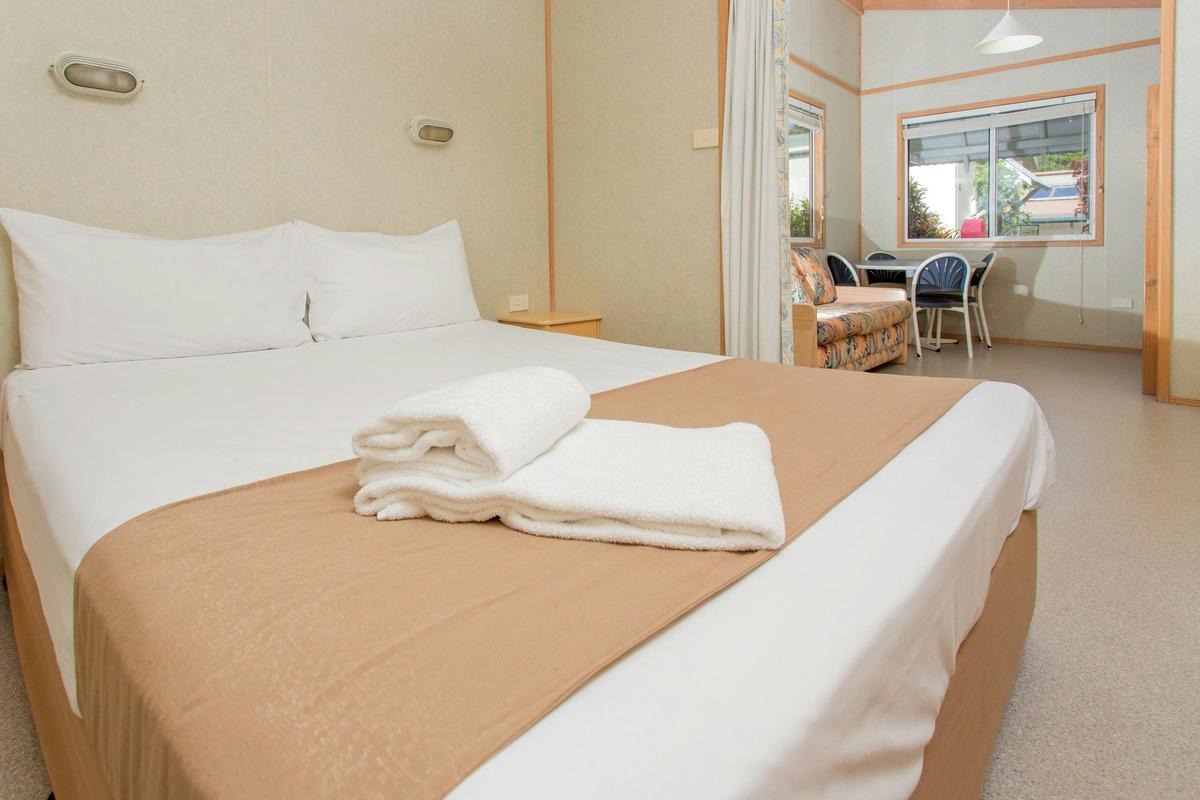 Beach Cabin - BIG4 Park Beach Holiday Park