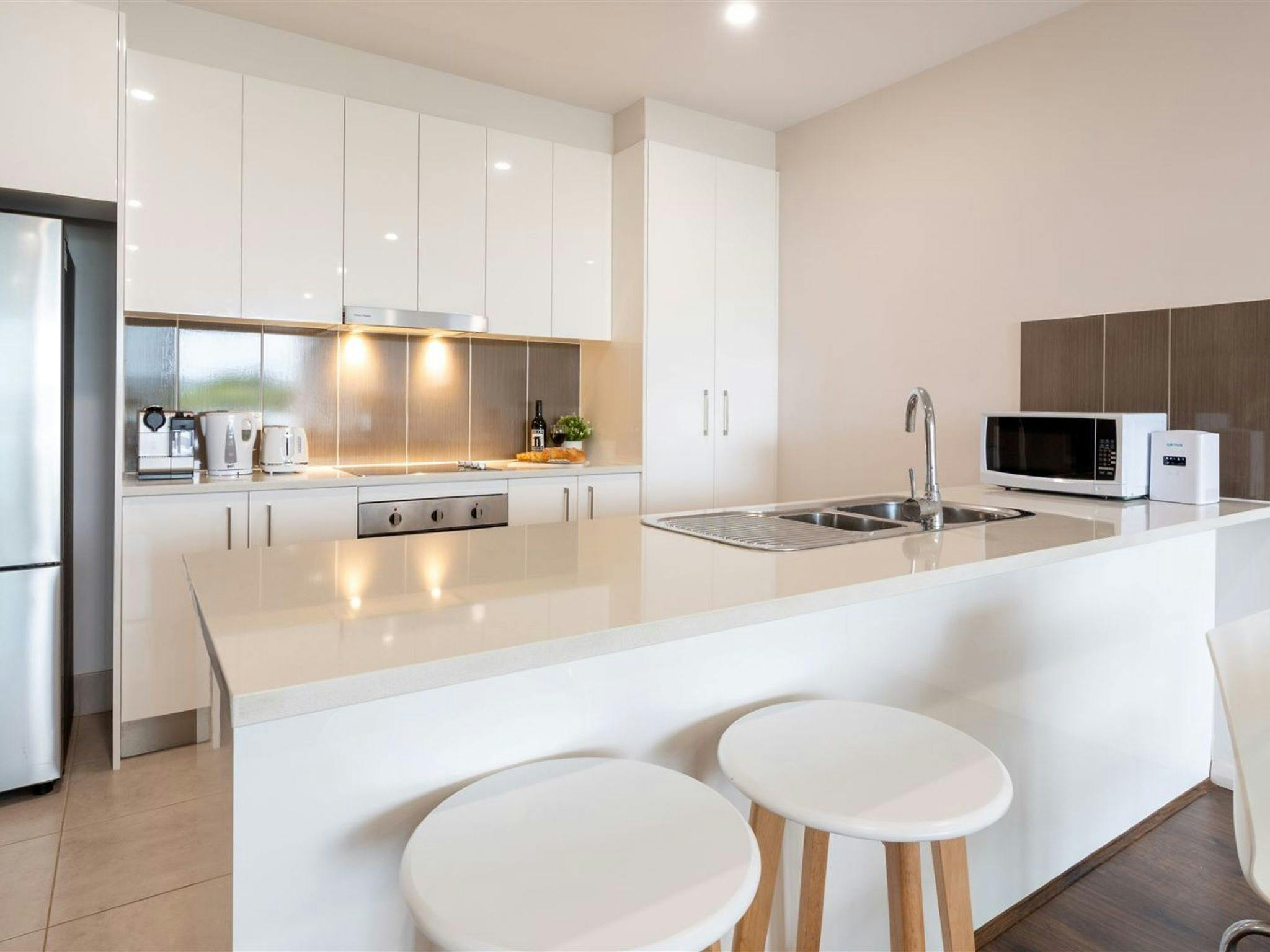 Coffee Machine, Dishwasher, Kitchen, Microwave Oven, Oven, Refrigerator