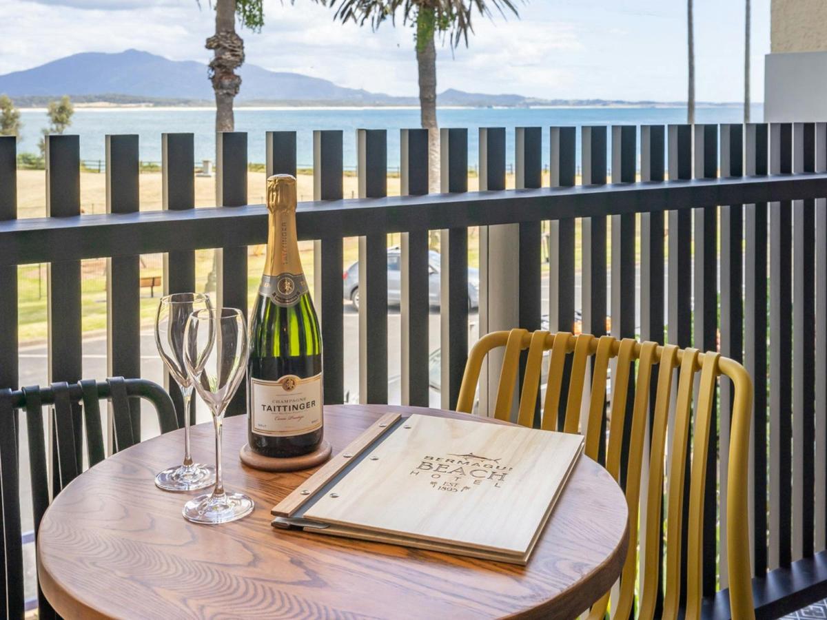 Bermagui Beach Hotel - Ocean View King Room (Motel) - Balcony