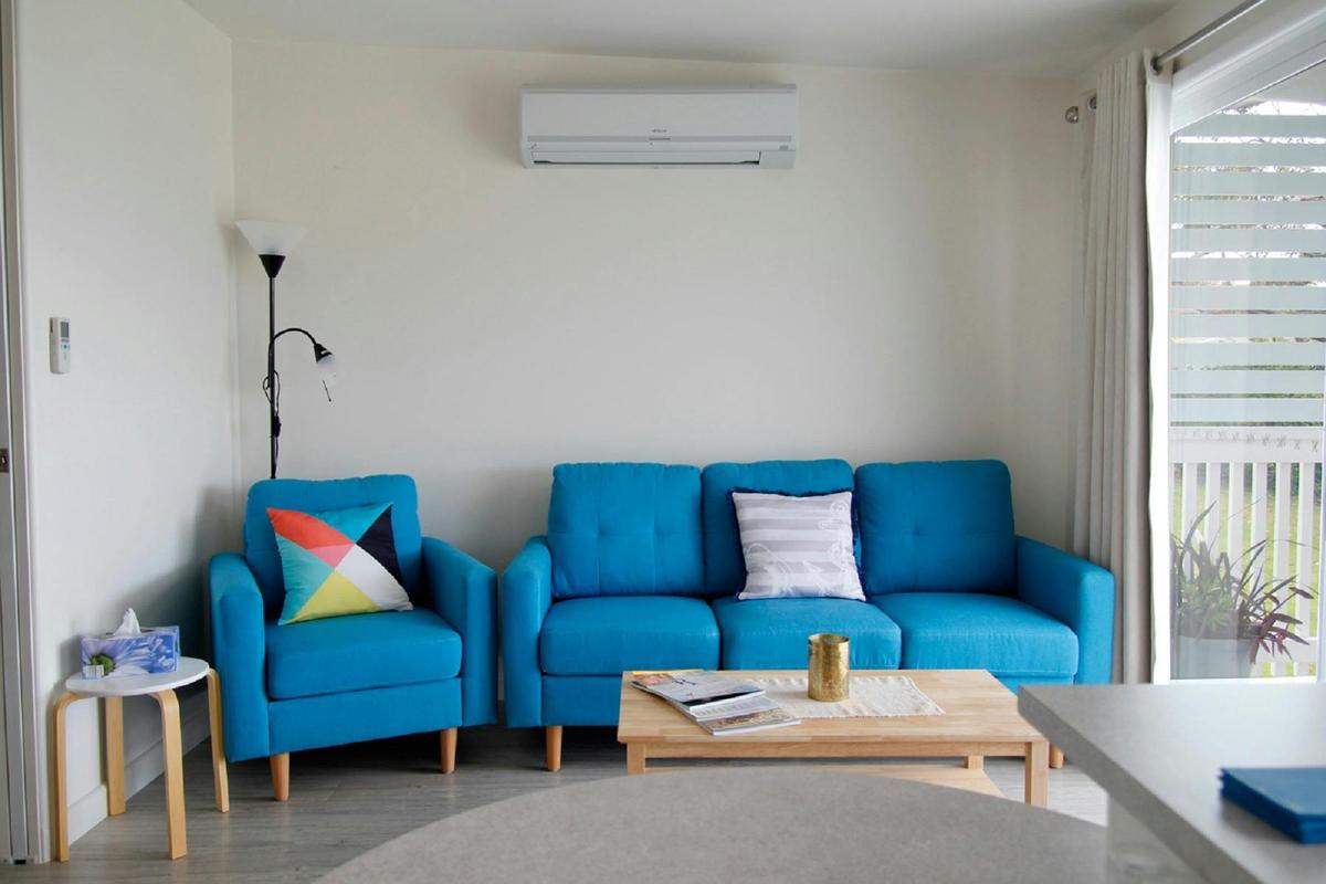 Blue Point Cottages loungeroom