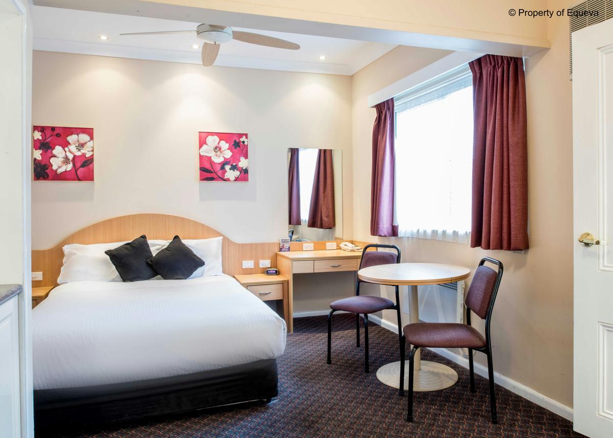 Blue Mountains Heritage Motel - Superior Queen Room