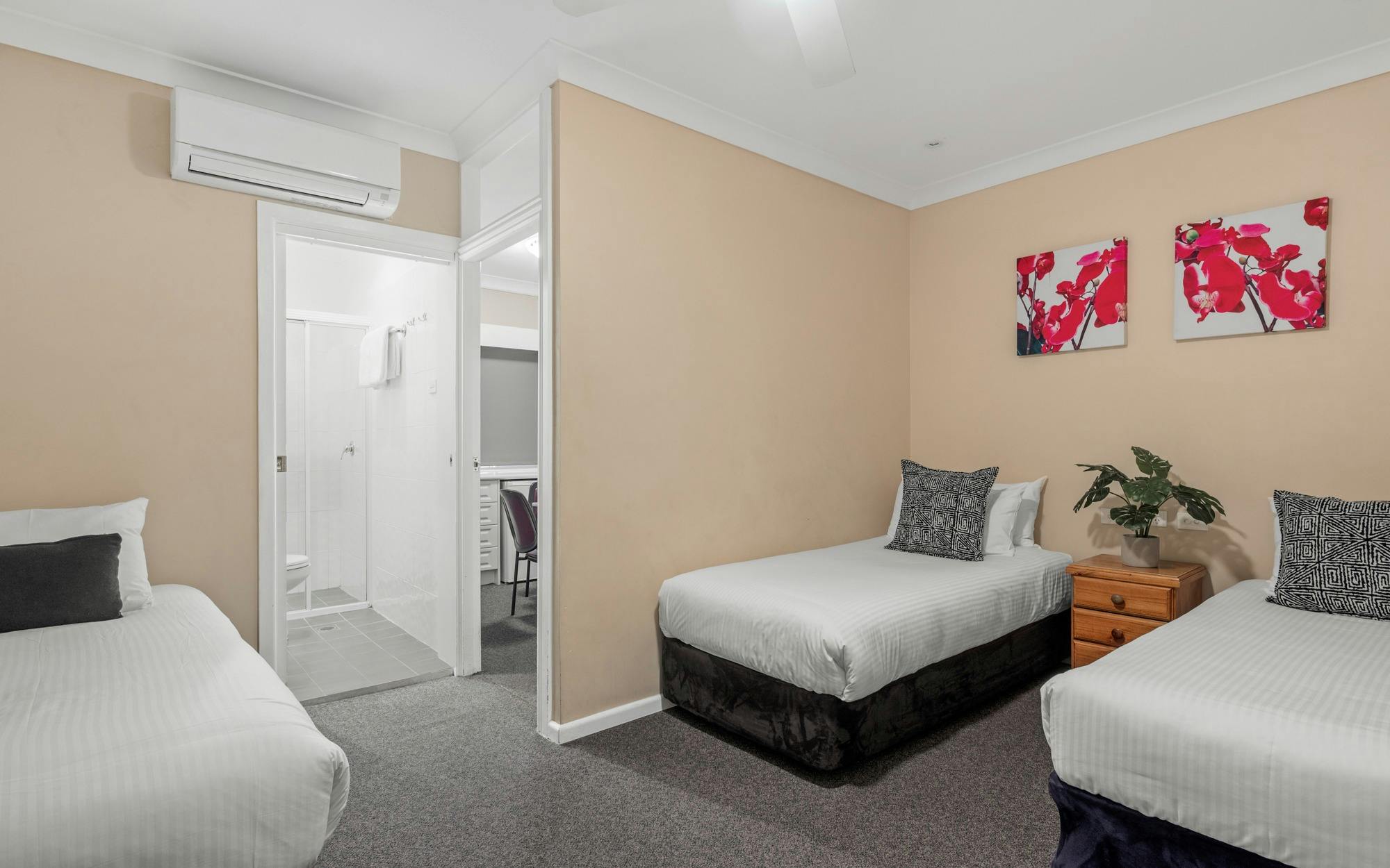 Blue Mountains Heritage Motel